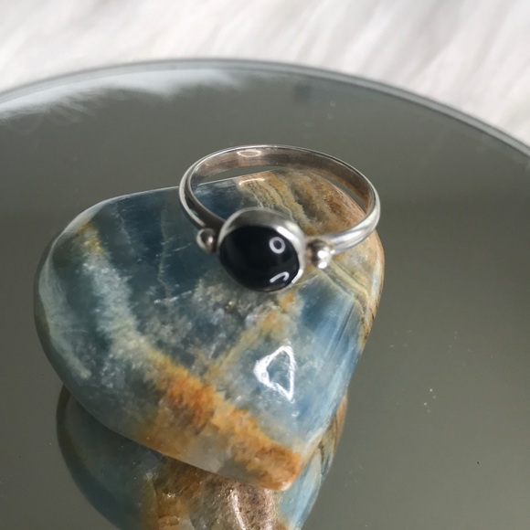 hellmut cordes Jewelry - Black onyx ring simple design sterling silver sz 8
